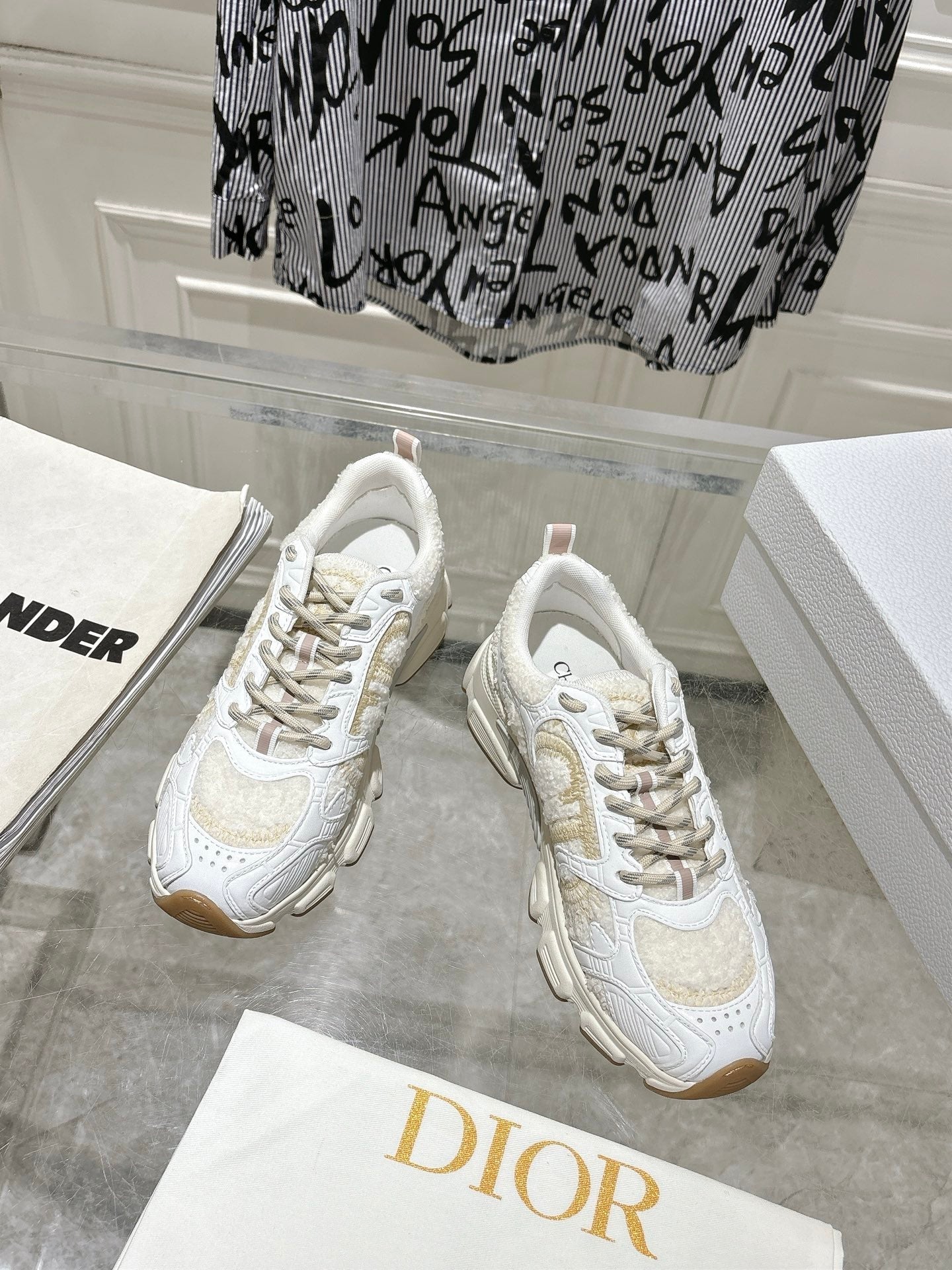 DIOR 25S MILE SERIES SNEAKERS 45MM IN WHITE CALFSKIN AND SHEARLING